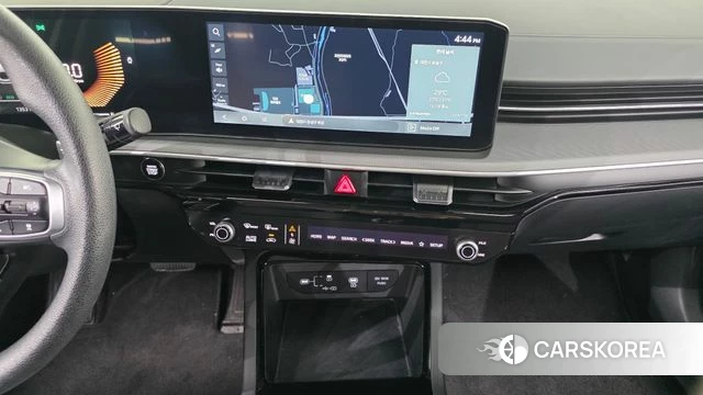 Kia The New K5 Hybrid 3rd generation 2024 Белый из Кореи, фото 5