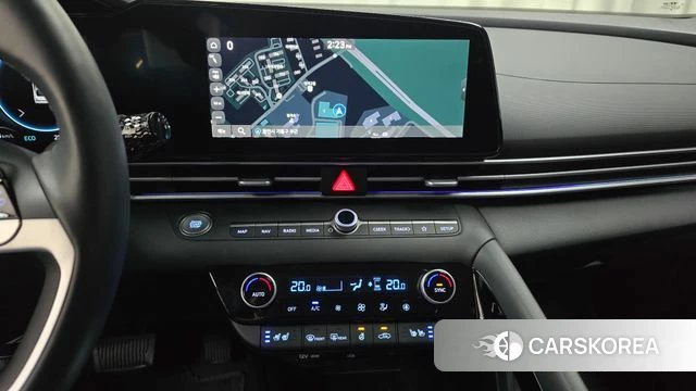 Hyundai The New Avante (CN7) 2023 Белый из Кореи, фото 5
