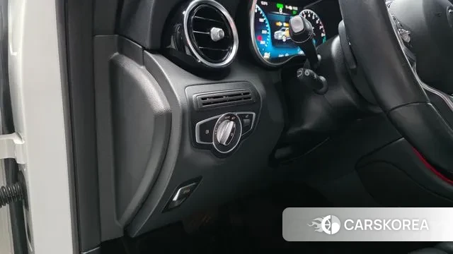 Mercedes-Benz GLC-Class X253 2021 Белый из Кореи, фото 5