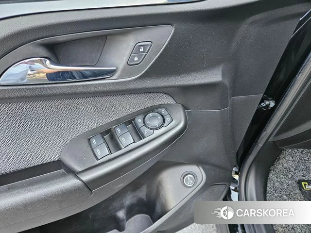 Chevrolet (GM Daewoo) Trailblazer 2022 Черный из Кореи, фото 5