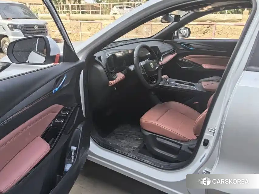 Chang'an X5 PLUS 2026 Белый из Китая, фото 5