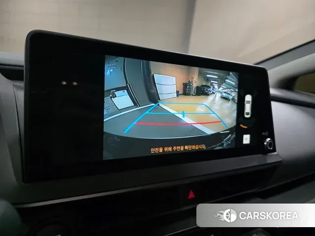 Toyota Prius 5th Generation 2024 Белый из Кореи, фото 5