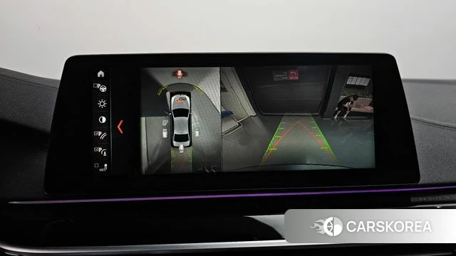 BMW 5 Series (G30) 2018 Серебристо-серый из Кореи, фото 5