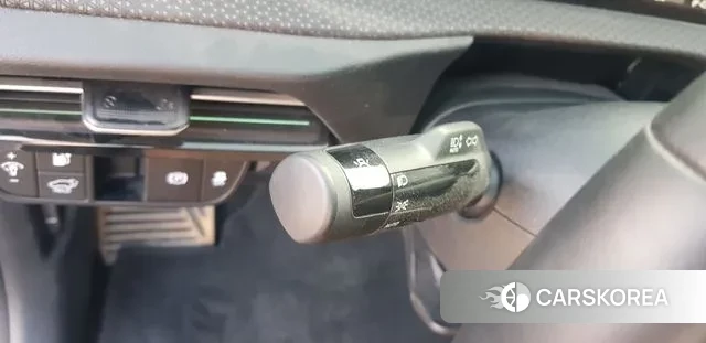 Kia EV6 2023 Белый двухцветный из Кореи, фото 5