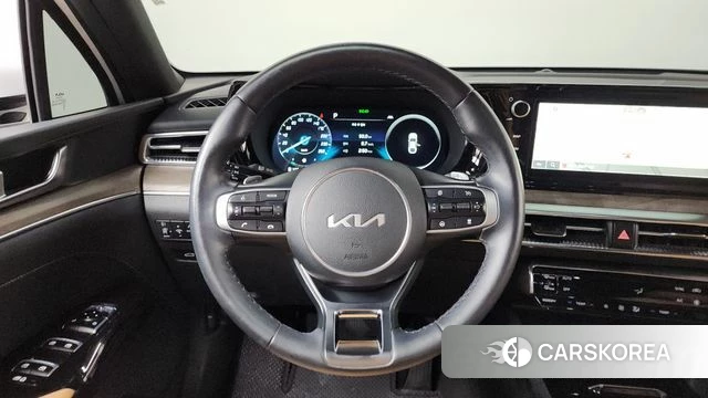 Kia K5 3rd generation 2022 Белый из Кореи, фото 5