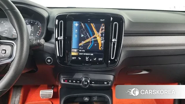 Volvo XC40 2021 Белый из Кореи, фото 5