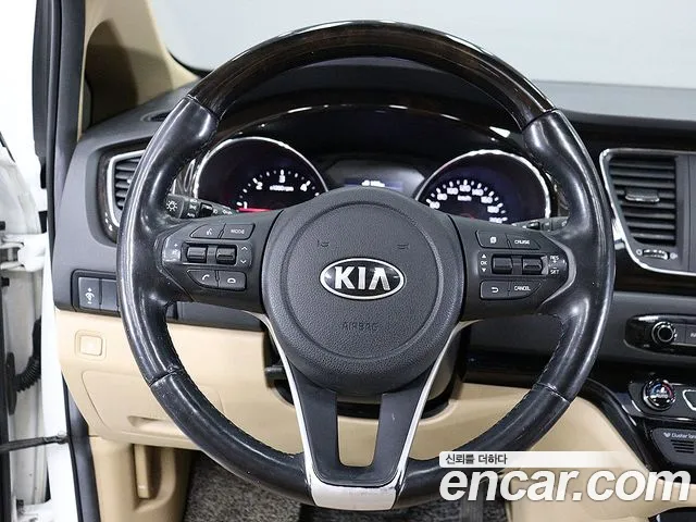 Kia The New Carnival id 2714531 из Кореи 5