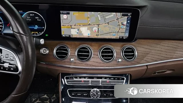 Mercedes-Benz E-Class W213 2019 Черный из Кореи, фото 5