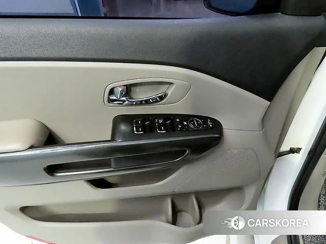 Kia The New Carnival 2019 Белый из Кореи, фото 5