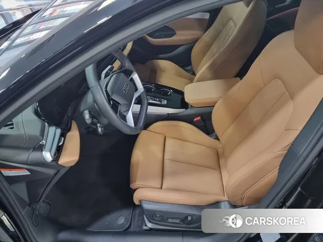 Audi A5 (B10) 2025 Черный из Кореи, фото 5