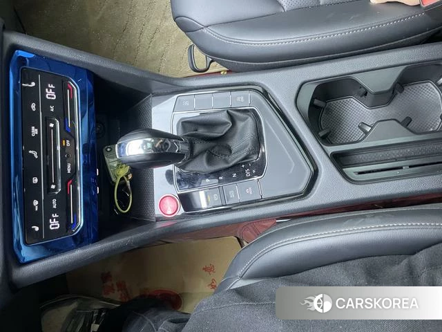 Volkswagen Tuyue 2022 Белый из Китая, фото 5