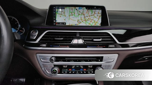 BMW 7 Series (G11) 2018 Черный из Кореи, фото 5