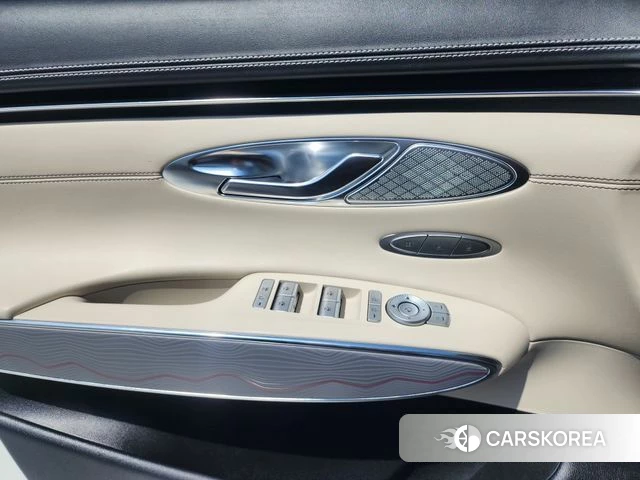 Genesis GV70 2024 Черный из Кореи, фото 5