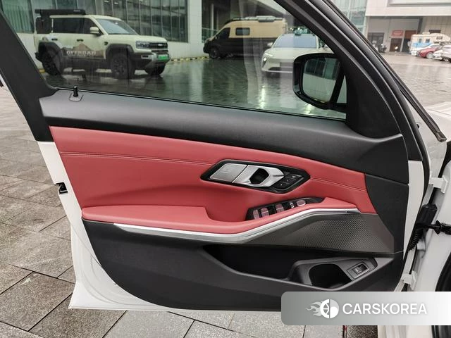 BMW 3 series 2022 Белый из Китая, фото 5