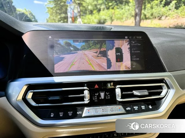 BMW 4 Series (G22) 2021 Темно-зеленый из Кореи, фото 5