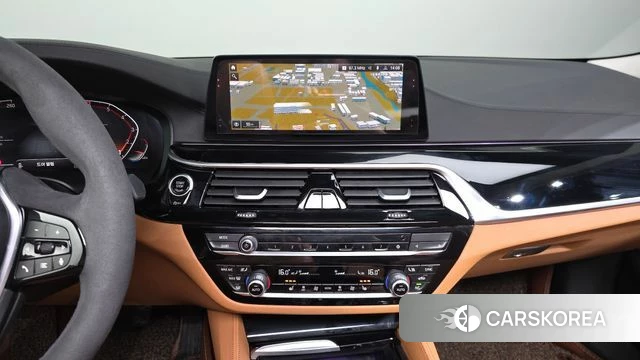 BMW 5 Series (G30) 2019 Черный из Кореи, фото 5