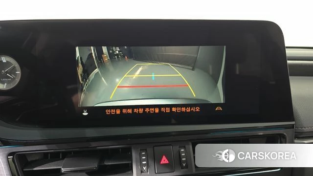 Lexus ES300h 7th generation 2023 Серебряный из Кореи, фото 5