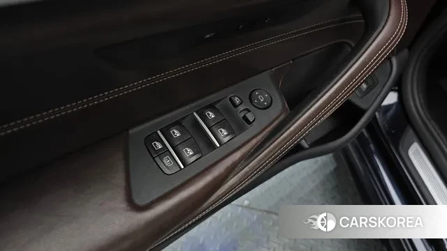 BMW 5 Series (G30) 2018 Синий из Кореи, фото 5