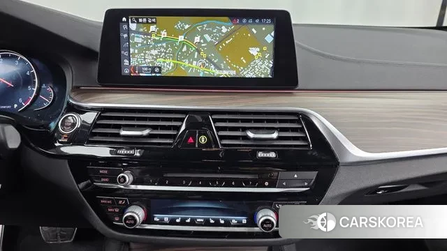 BMW 5 Series (G30) 2018 Серый из Кореи, фото 5