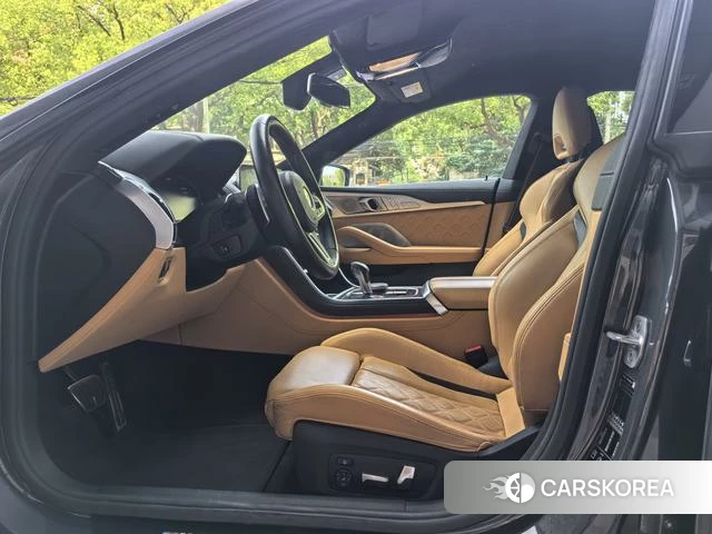 BMW M8 2021 Темно-серый из Китая, фото 5