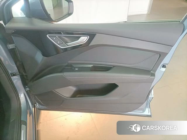 Audi Q4 e-tron 2025 Синий из Китая, фото 5