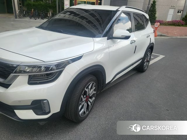 Kia Seltos 2019 Белый из Кореи, фото 5