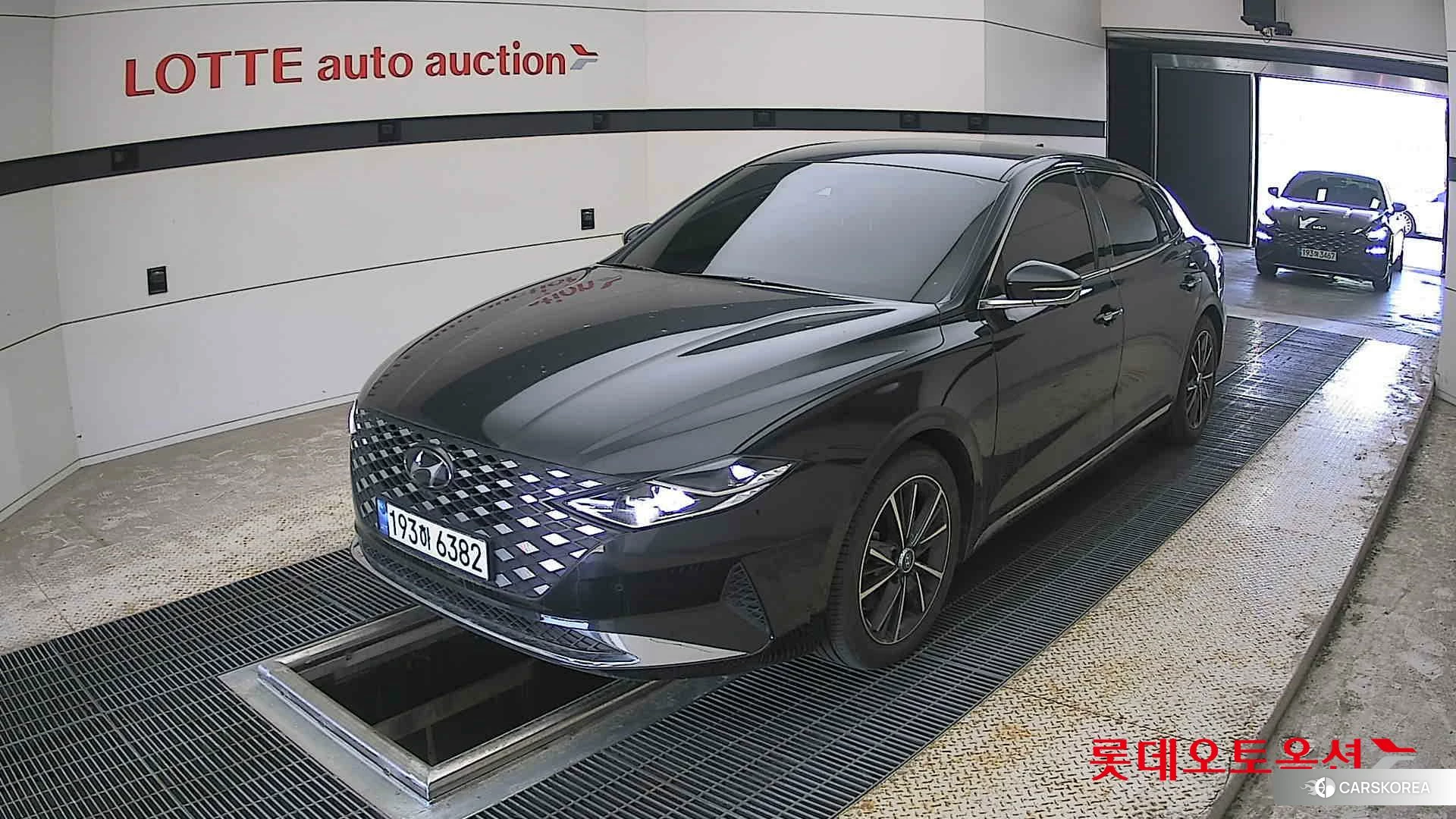 Hyundai Grandeur 2022 Midnight Black Pearl из Кореи, фото 5