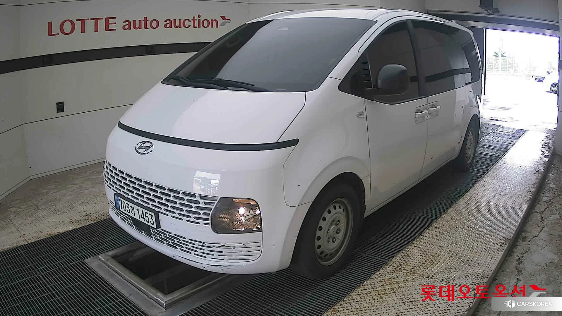Hyundai Staria 2022 Creamy White из Кореи, фото 5