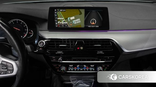 BMW 5 Series (G30) 2018 Серый из Кореи, фото 5