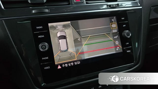 Volkswagen Tiguan Allspace 2020 Белый из Кореи, фото 5