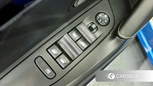 Peugeot e-2008 second generation 2023 Синий из Кореи, фото 5