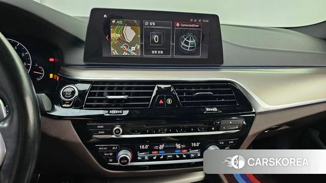 BMW 5 Series (G30) 2019 Белый из Кореи, фото 5