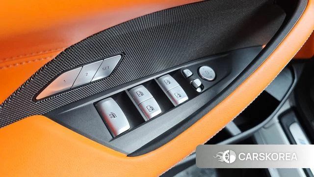 BMW M4 (G82) 2023 Серебристо-серый из Кореи, фото 5