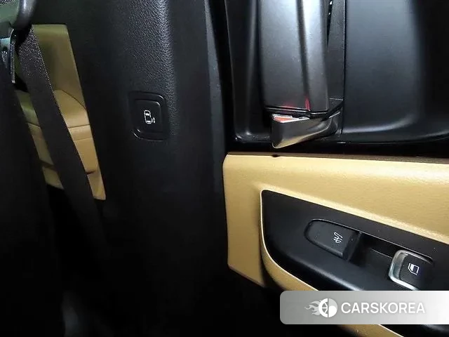 Kia Carnival 4th generation id 3651040 из Кореи 5