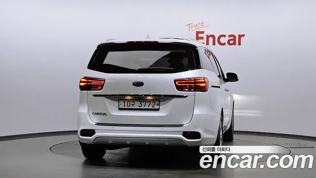Kia The New Carnival 2019 Белый из Кореи, фото 5