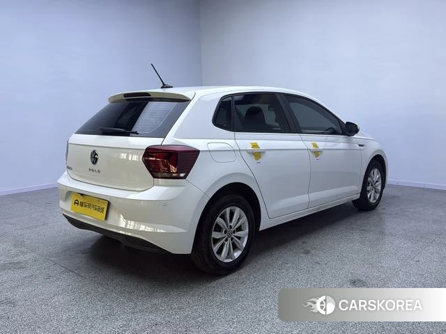 Volkswagen Polo 2021 Белый из Китая, фото 5