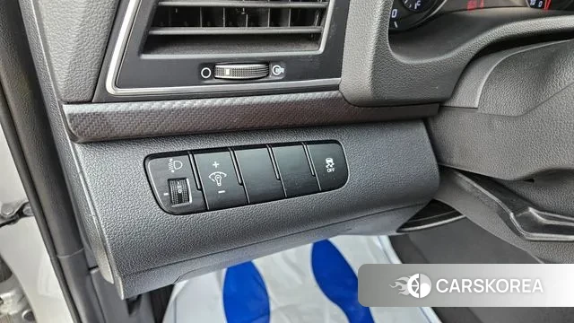 Hyundai Avante AD 2018 Серебристо-серый из Кореи, фото 5