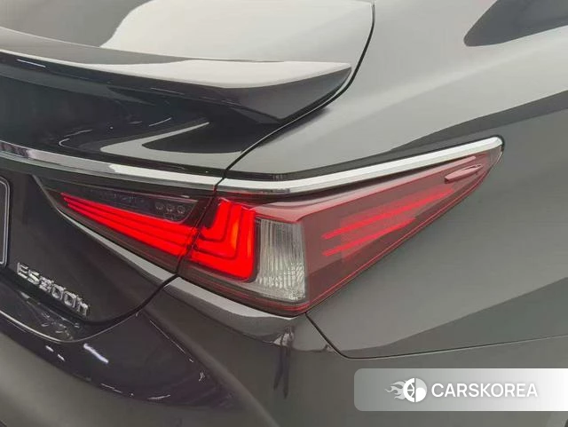 Lexus ES 2018 Черный из Китая, фото 5
