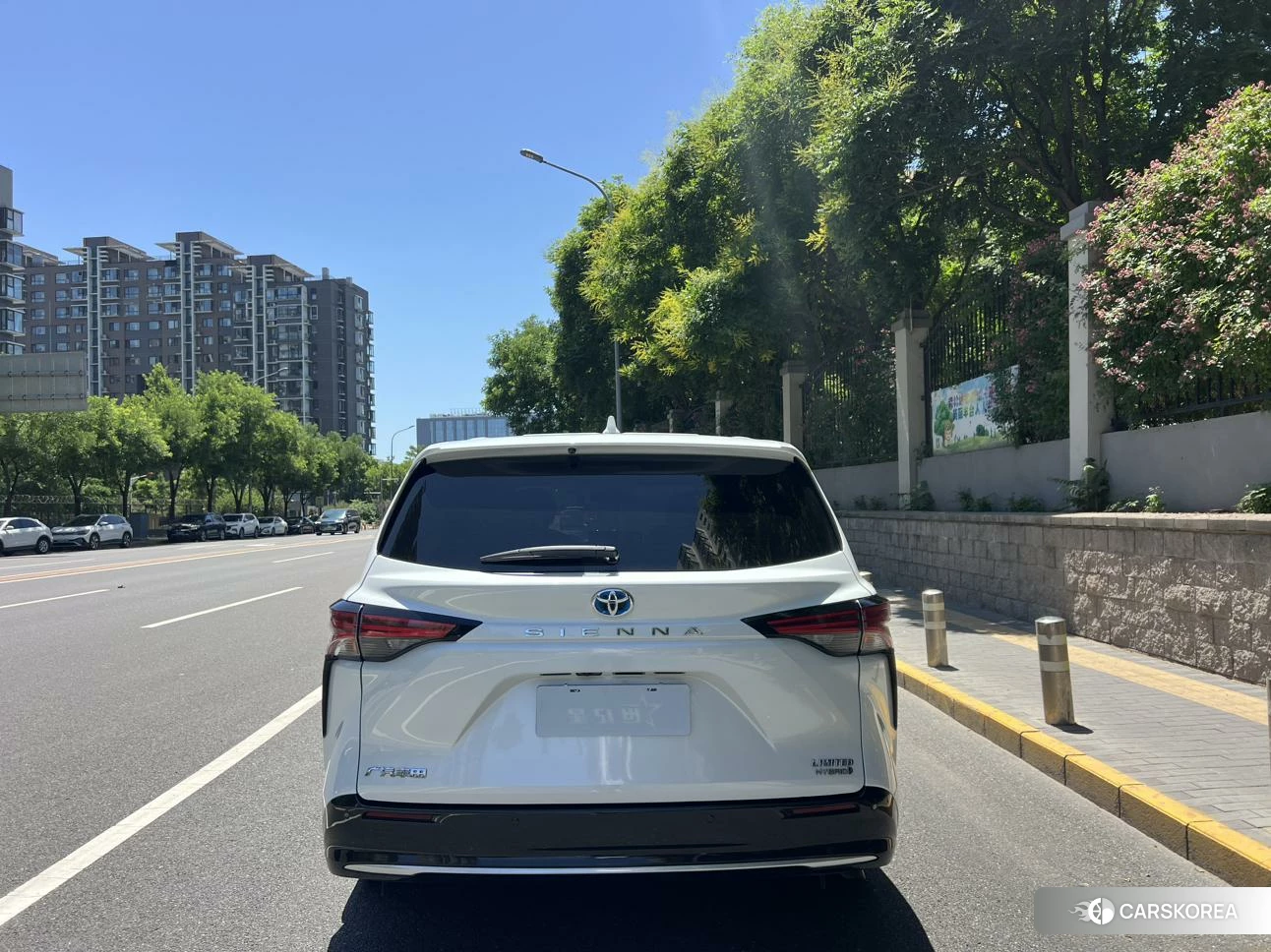 Toyota Saina 2021 Белый из Китая, фото 5