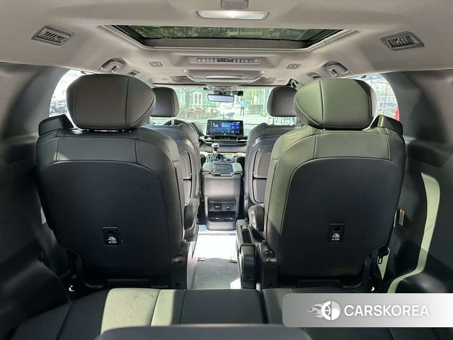 Toyota Grevia 2023 Белый из Китая, фото 5