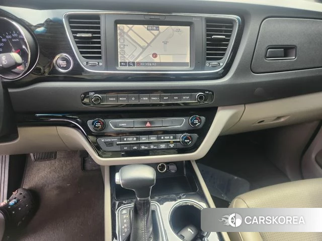 Kia The New Carnival 2018 Черный из Кореи, фото 5