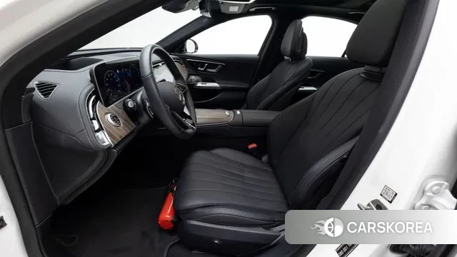 Mercedes-Benz E-Class W214 2025 Белый из Кореи, фото 5