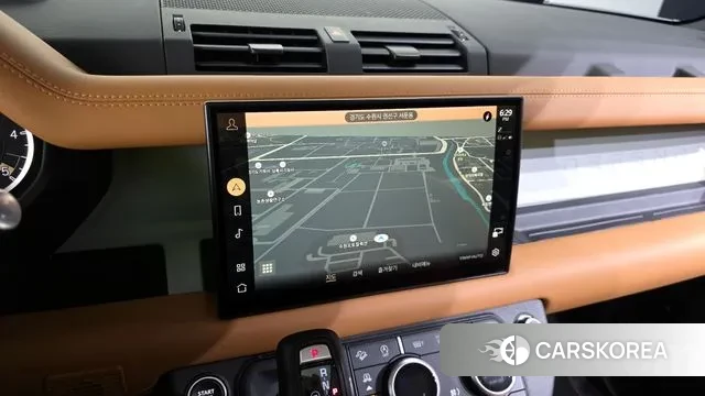 Land Rover Defender (L663) 2023 Черный из Кореи, фото 5