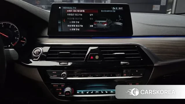 BMW 5 Series (G30) 2018 Серебристо-серый из Кореи, фото 5