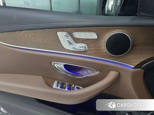 Mercedes-Benz E-Class W213 2022 Серый из Кореи, фото 5