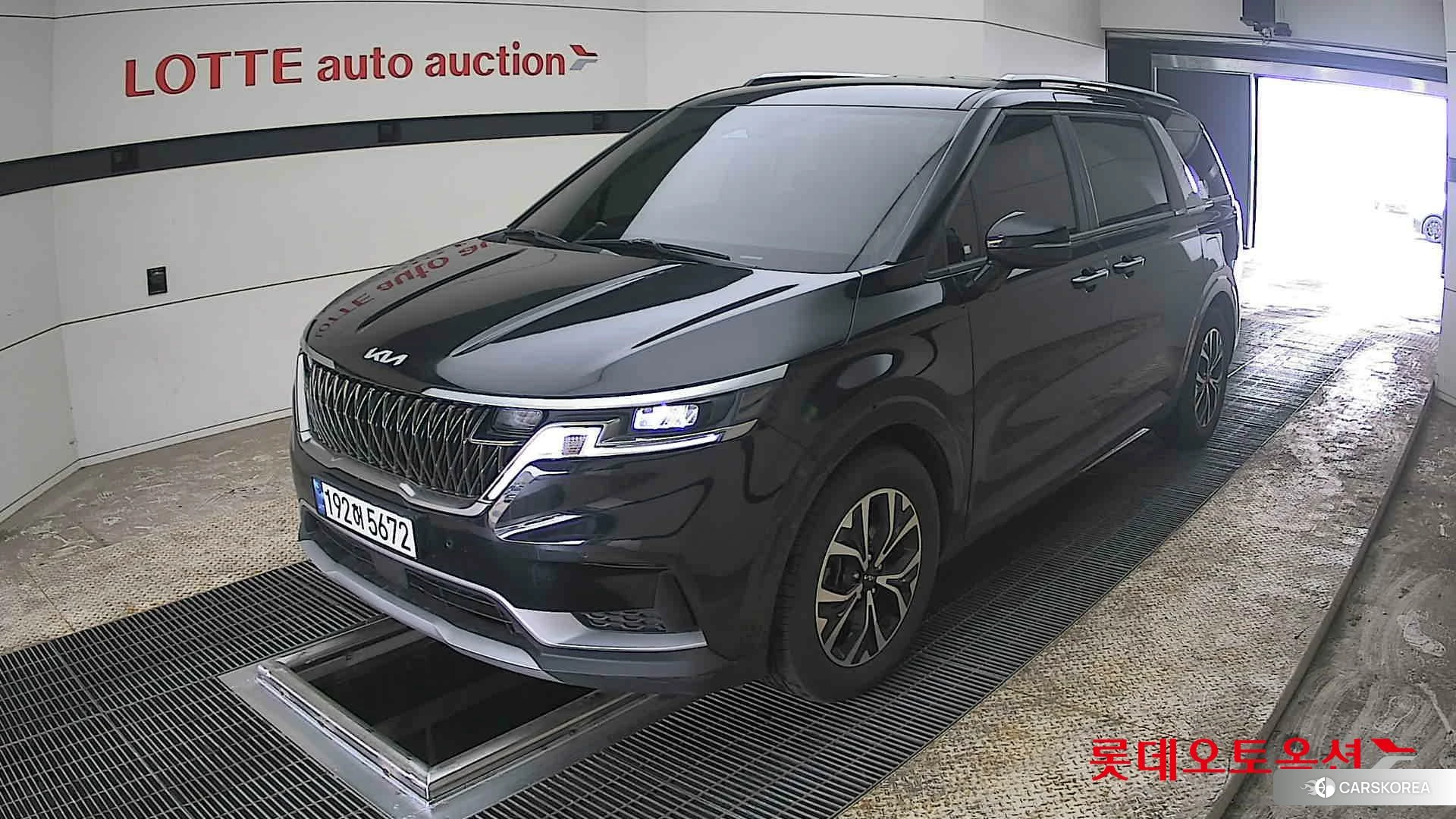 Kia Carnival 2023 Aurora Black Pearl из Кореи, фото 5