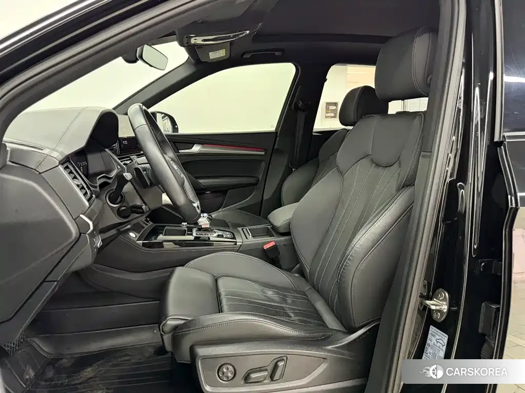 Audi Q5L 2023 Черный из Китая, фото 5