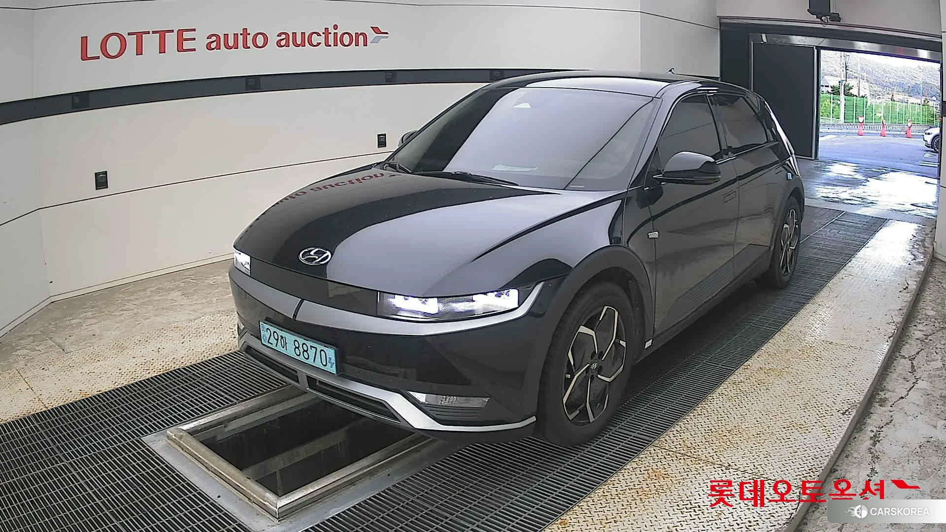 Hyundai IONIQ 5 2022 Phantom Black Pearl из Кореи, фото 5