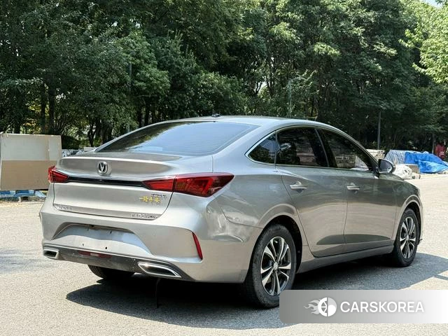 Chang'an Yidong 2020 Серебристо-серый из Китая, фото 5