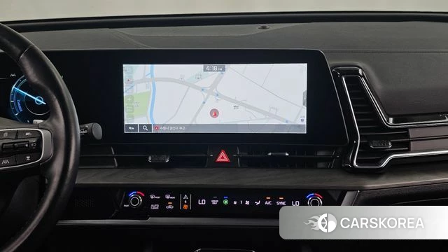 Kia Sportage 5th Generation Hybrid 2023 Белый из Кореи, фото 5